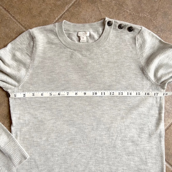 J. Crew Sweater - GUC Gray 3 Button on Shoulder - Picture 9 of 11